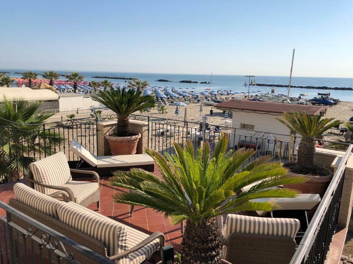 B&B La Casa Sulla Spiaggia San Benedetto del Tronto Eksteriør billede